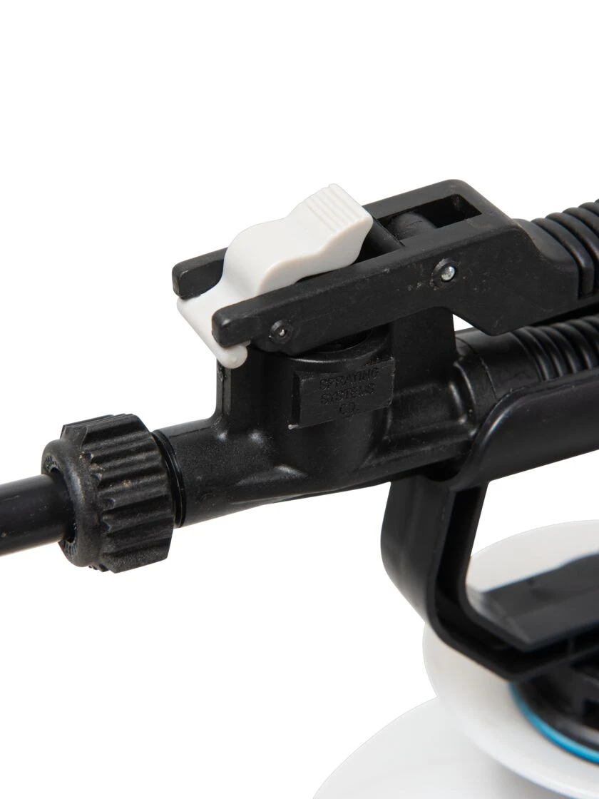 Sprayer Tank With Coil Hose Wand - Image 9