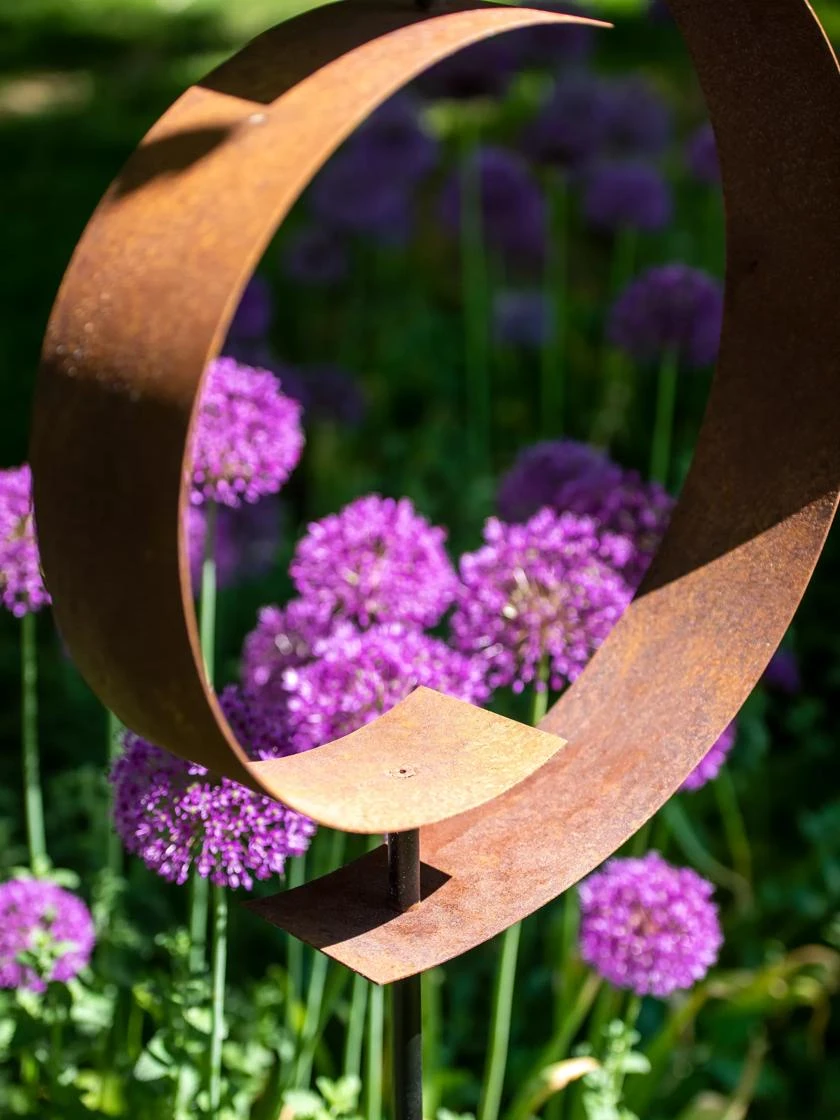 Corten Circle Garden Sculpture - Image 4